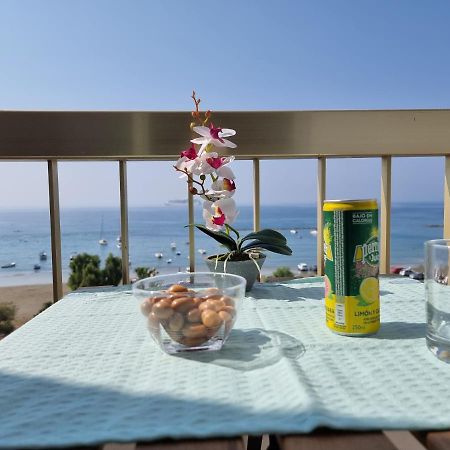 Super Modern Beachfront 1 Bedroom - Sleeps 4 레메소스 외부 사진
