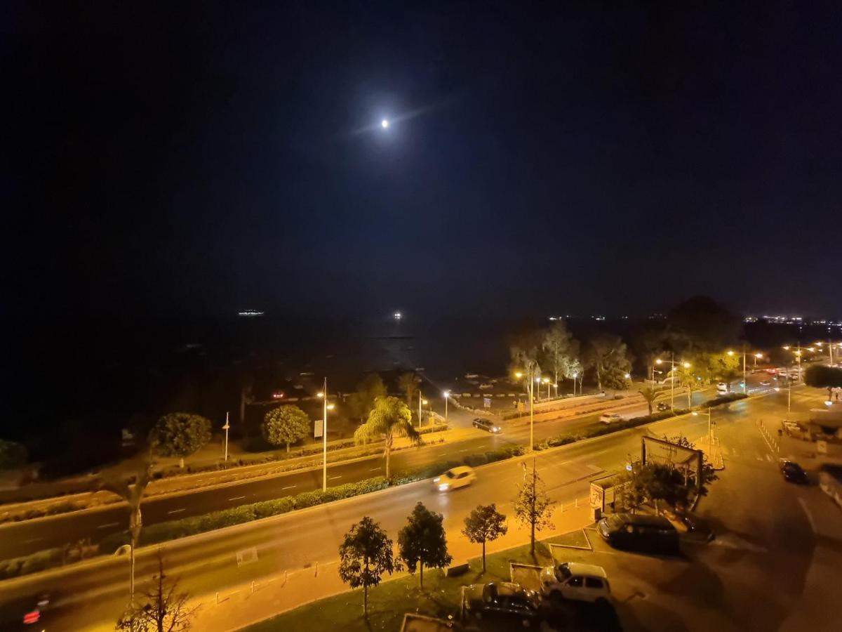 Super Modern Beachfront 1 Bedroom - Sleeps 4 레메소스 외부 사진