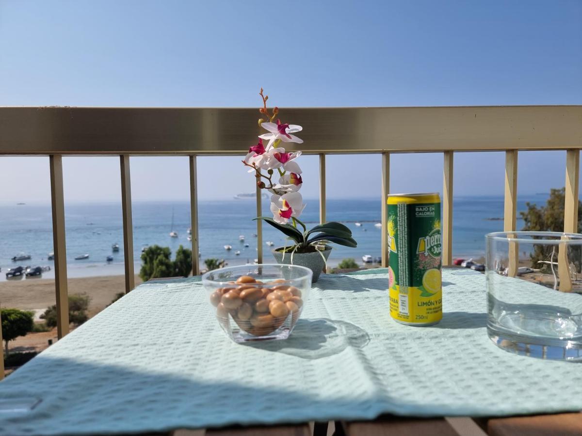 Super Modern Beachfront 1 Bedroom - Sleeps 4 레메소스 외부 사진